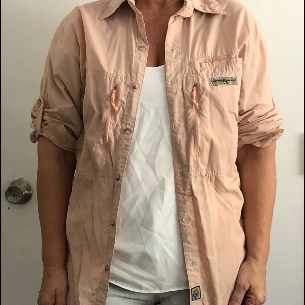 Hook&Tackle Fishing Shirt. Pink/salmon color